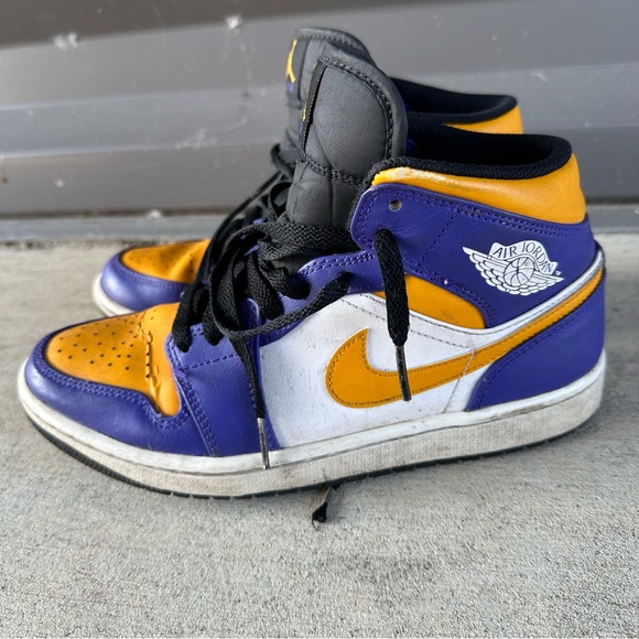 Air Jordan 1 Mid SE Lakers Shoes Men’s Size 7 Purple Yellow White DQ8426-517 - Picture 1 of 7